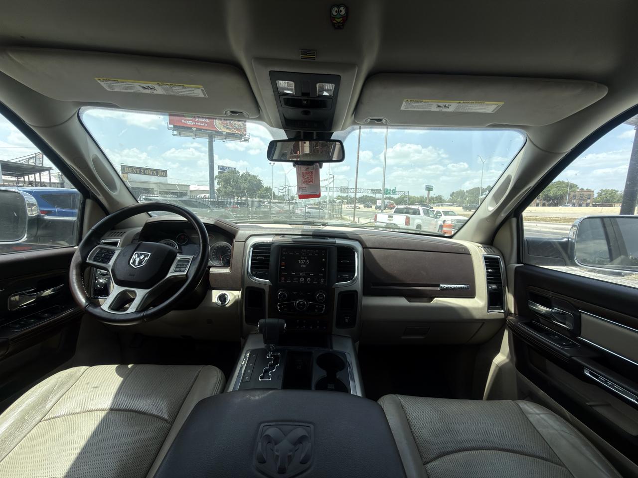 RAM 1500 Laramie Crew Cab SWB 2WD 2013