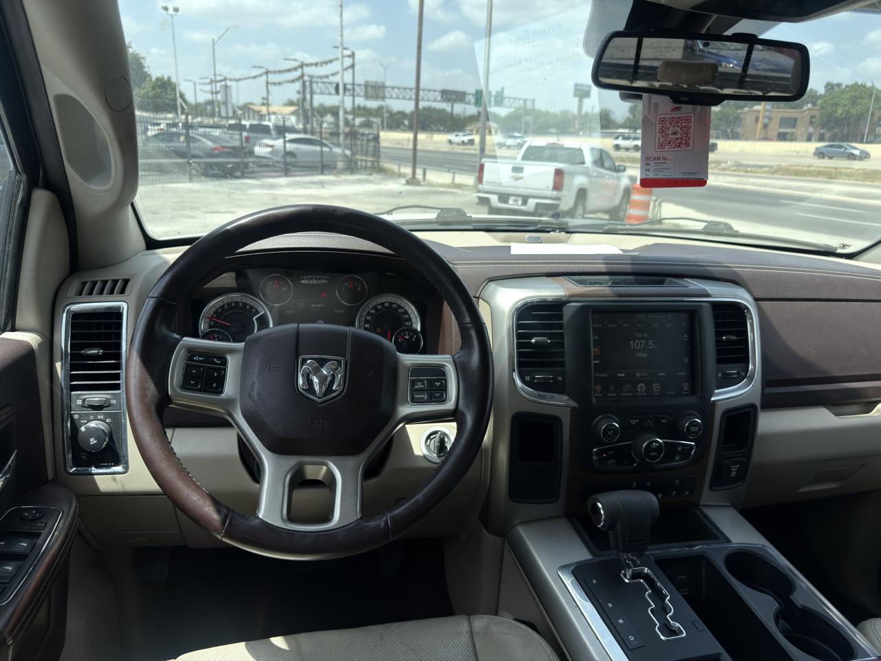 RAM 1500 Laramie Crew Cab SWB 2WD 2013