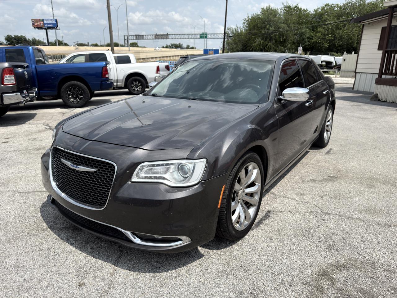 Chrysler 300 Limited RWD 2020