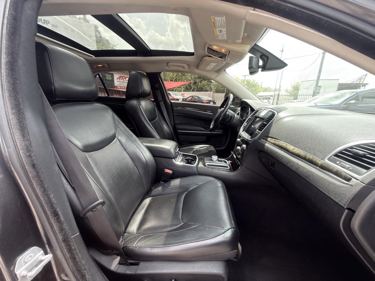 Chrysler 300 Limited RWD 2020