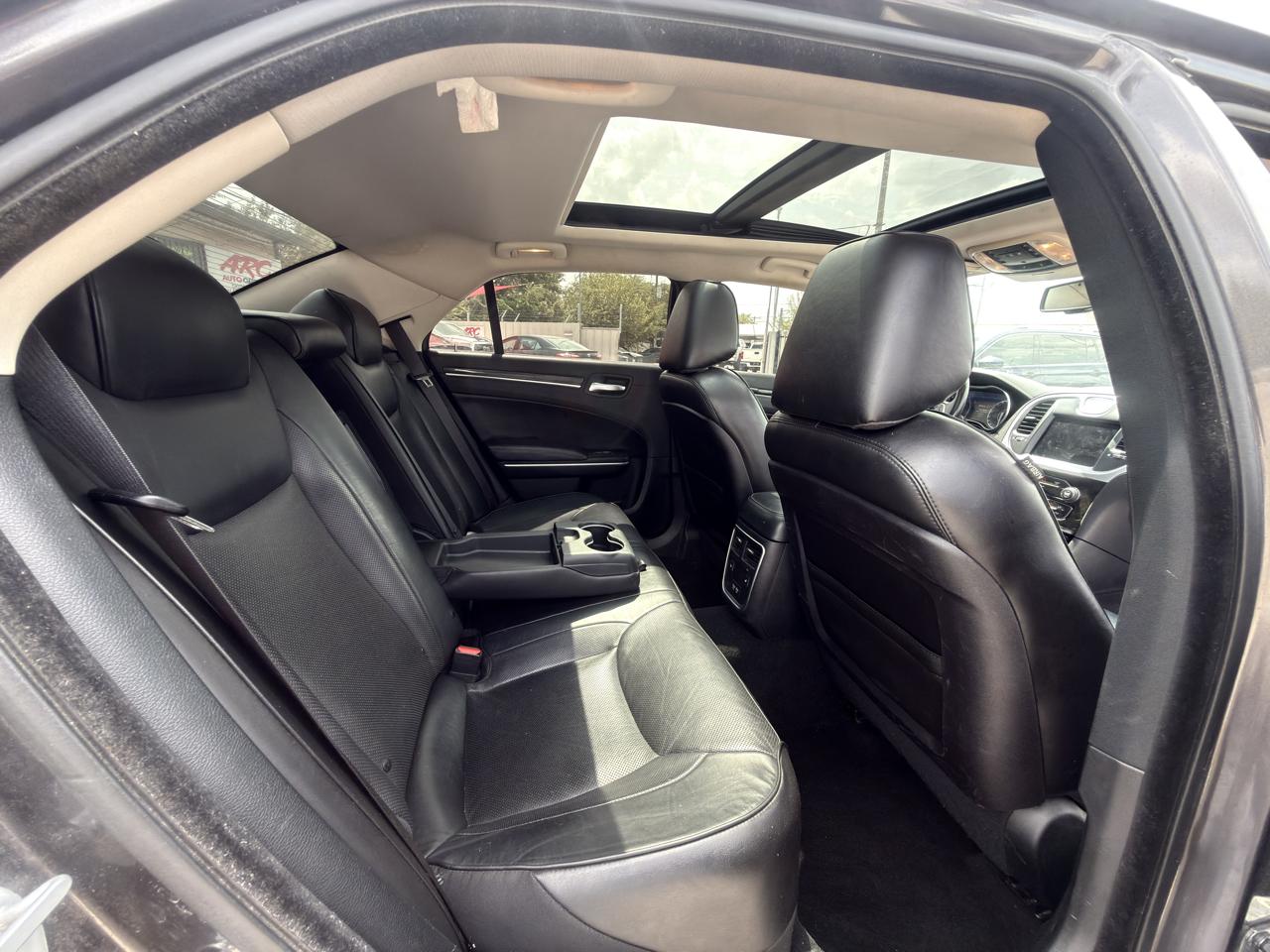 Chrysler 300 Limited RWD 2020