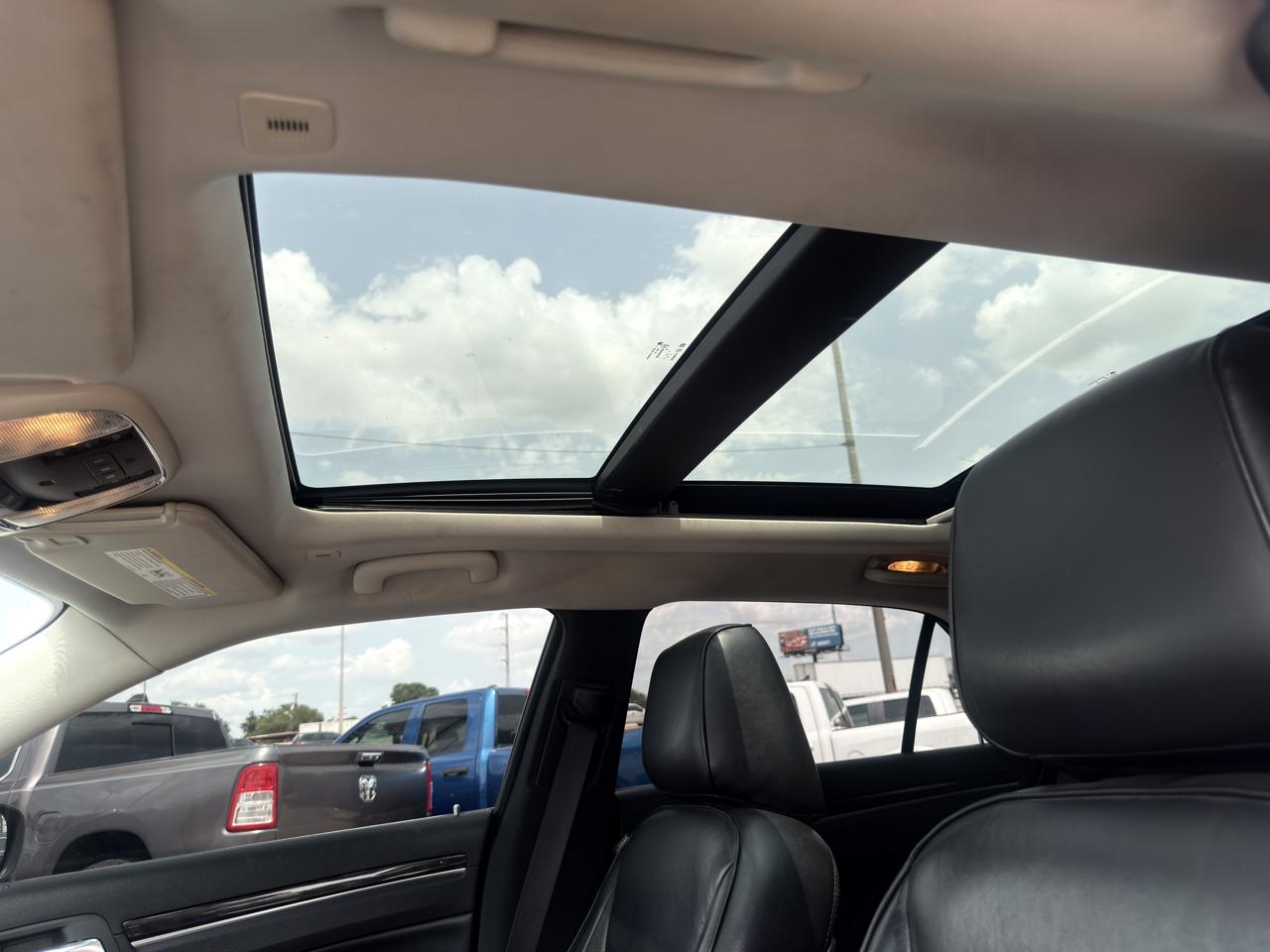 Chrysler 300 Limited RWD 2020