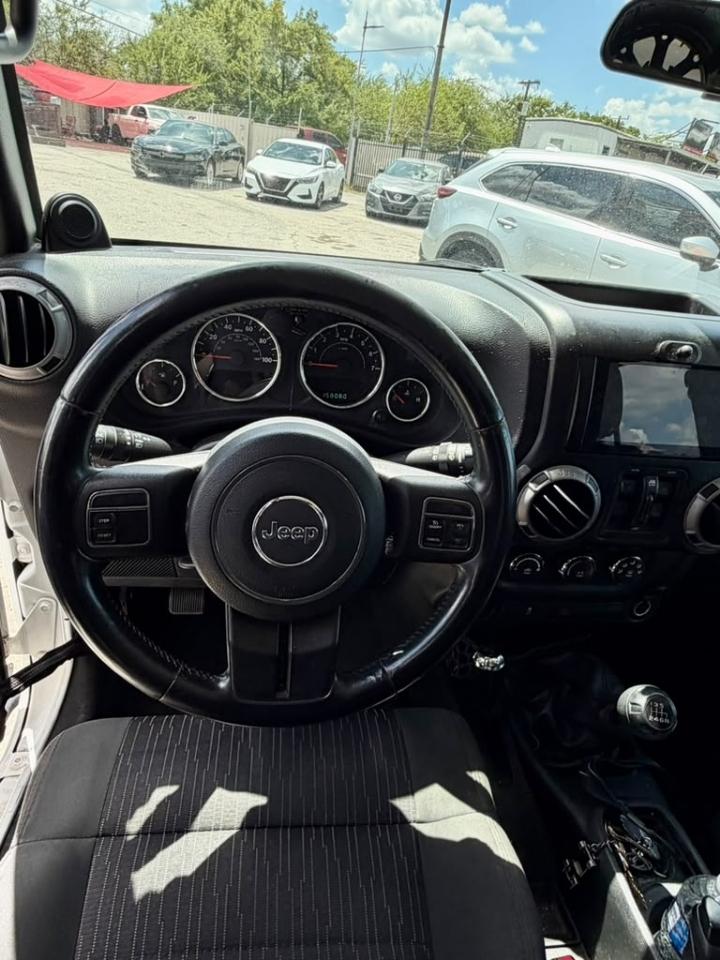 Jeep Wrangler Unlimited Sport 4WD 2012