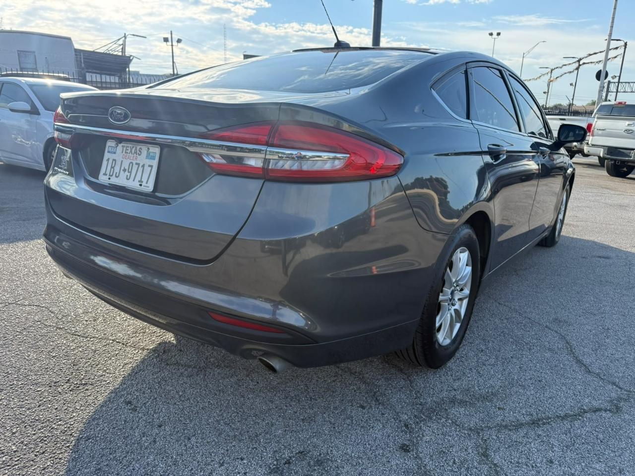 Ford Fusion S 2017