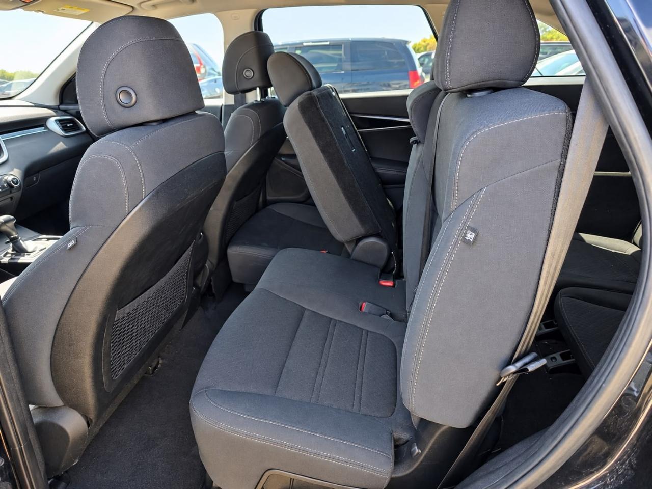 Kia Sorento LX V6 2WD 2017