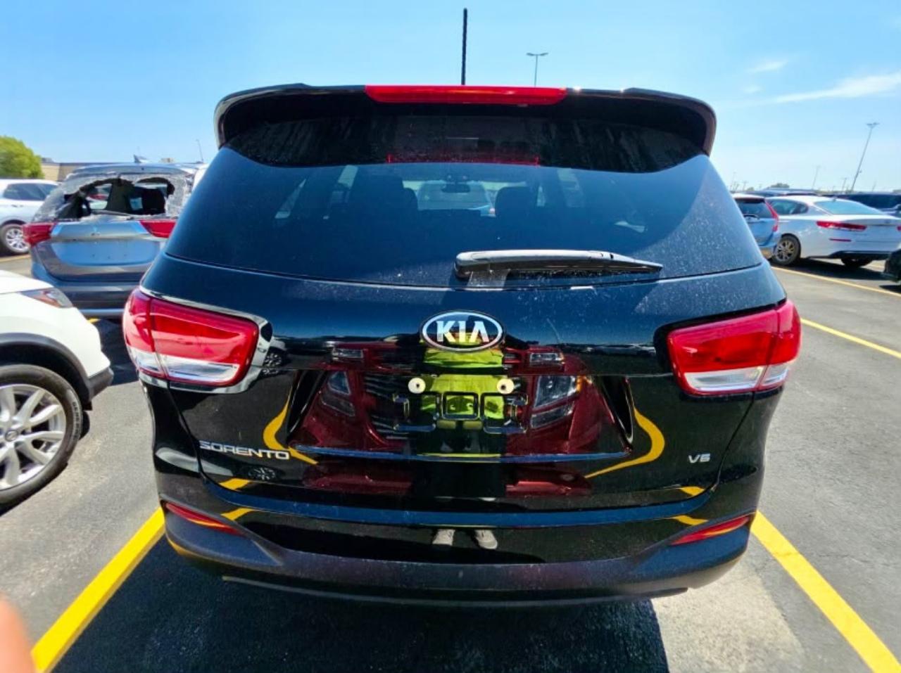 Kia Sorento LX V6 2WD 2017