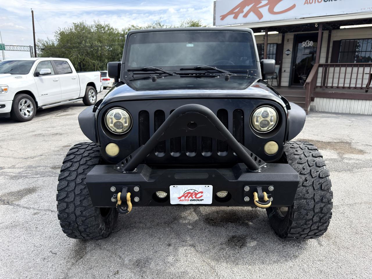 Jeep Wrangler Unlimited Sahara 4WD 2014
