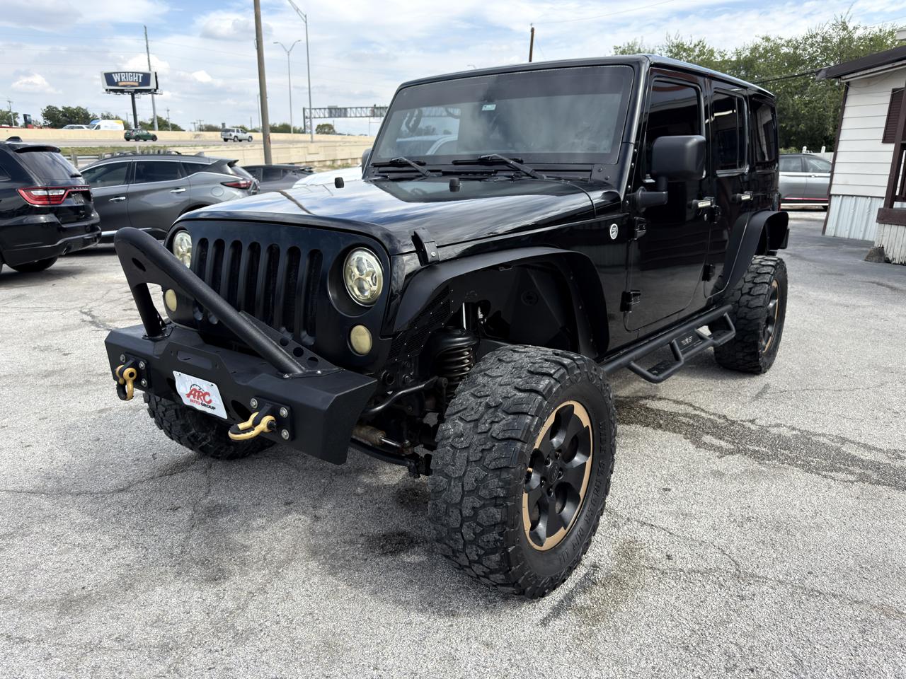 Jeep Wrangler Unlimited Sahara 4WD 2014