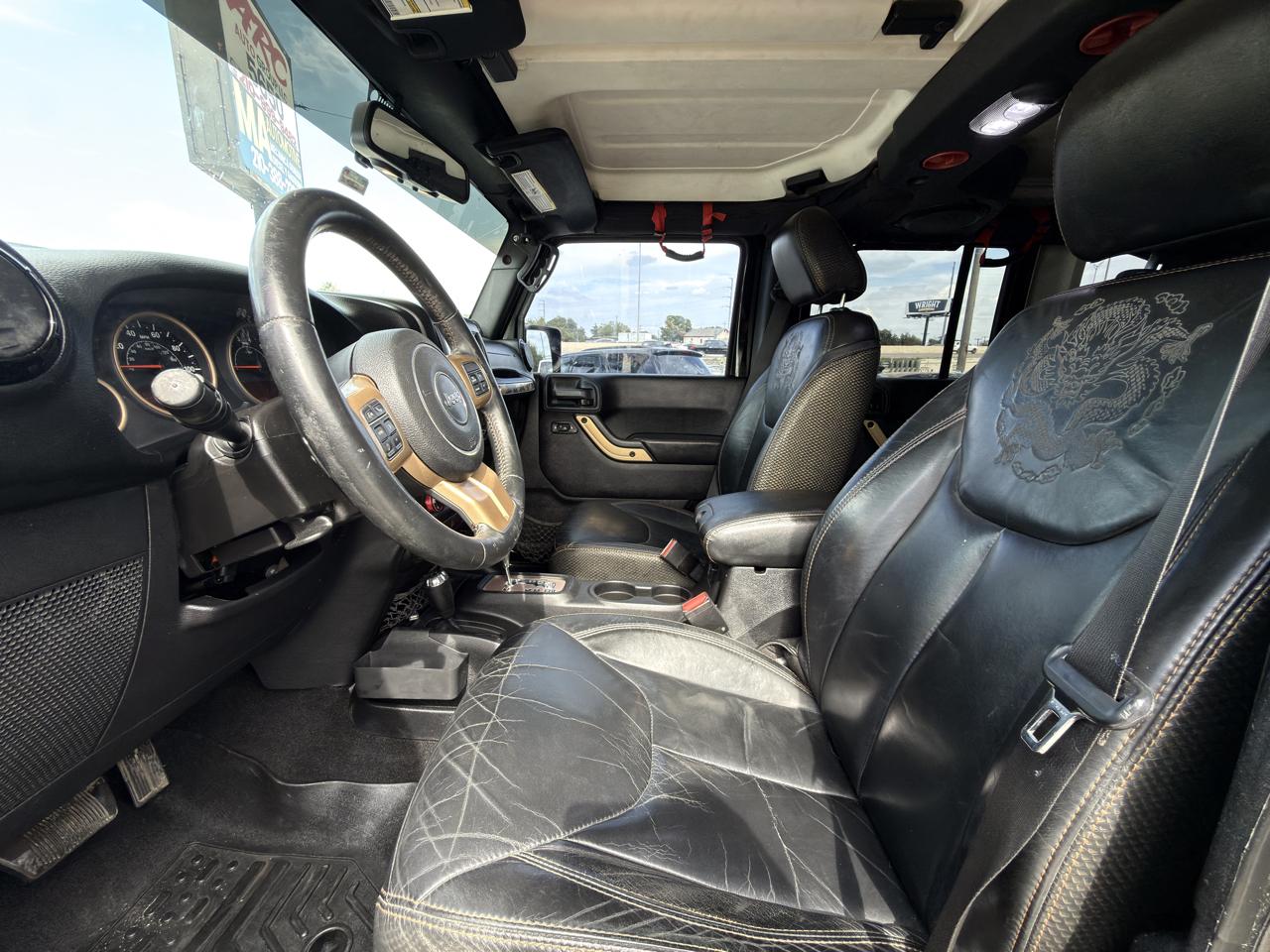 Jeep Wrangler Unlimited Sahara 4WD 2014