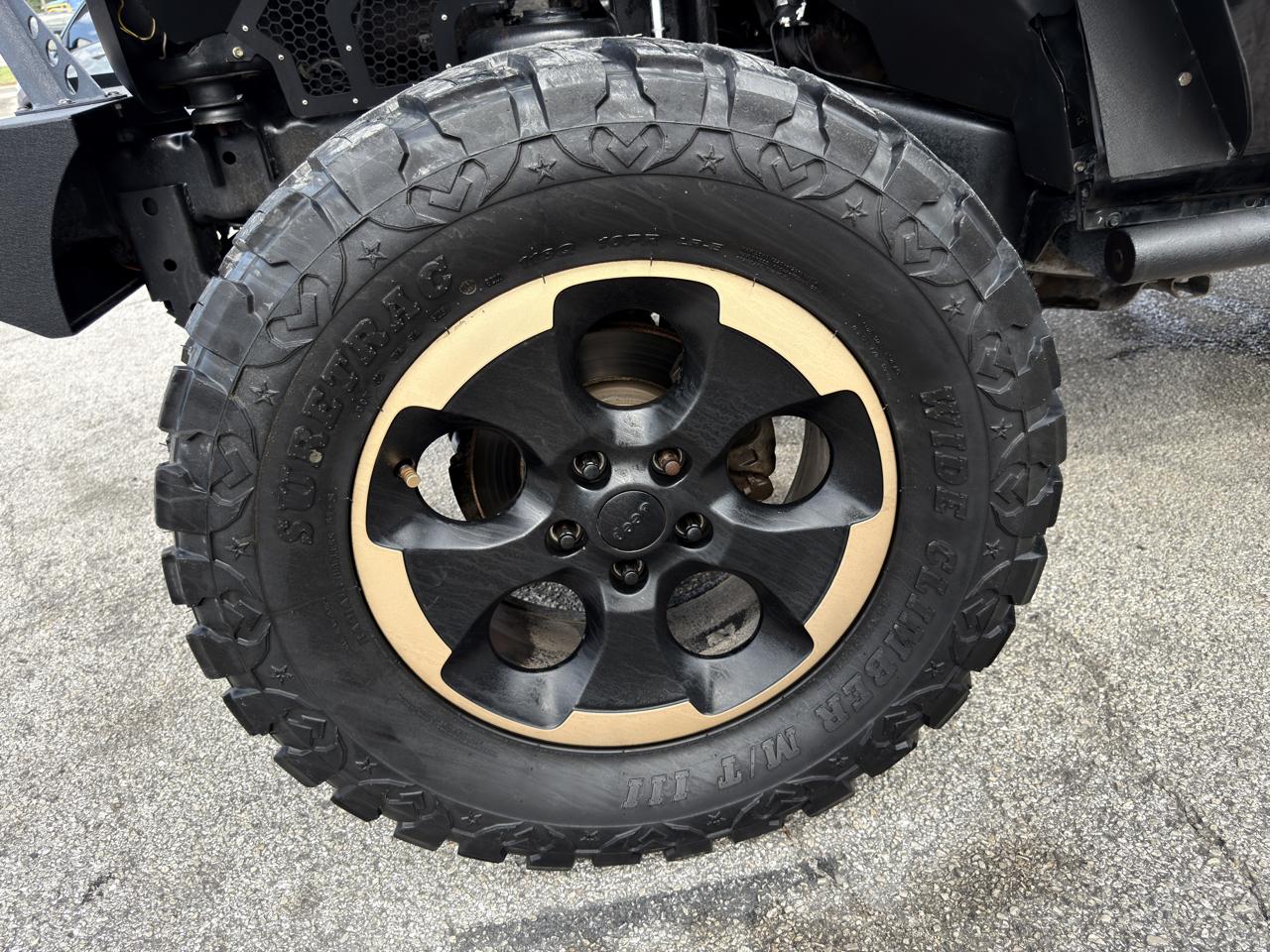 Jeep Wrangler Unlimited Sahara 4WD 2014