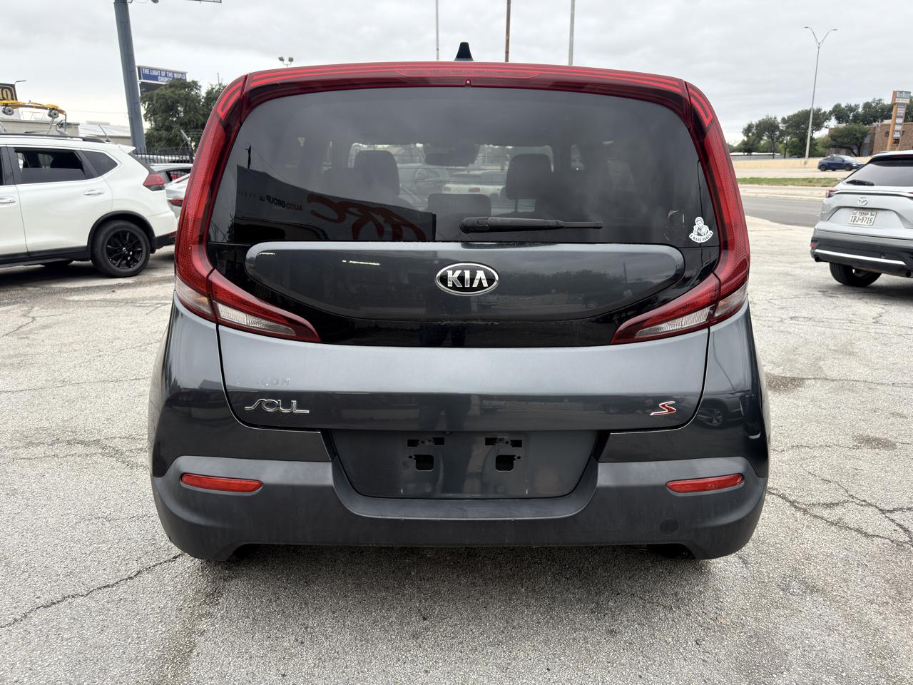 Kia Soul LX CVT 2021