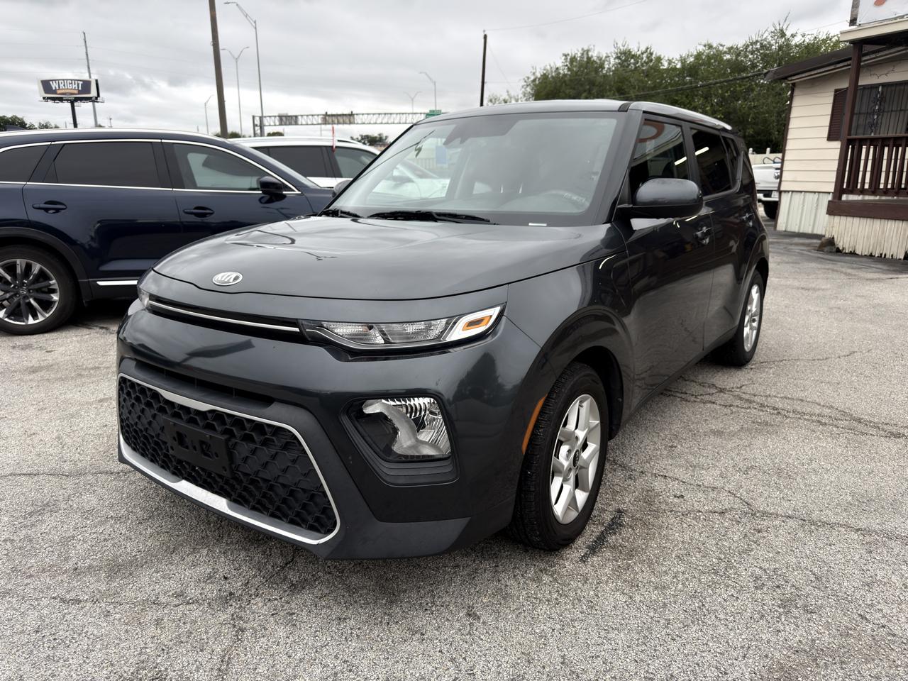 Kia Soul LX CVT 2021