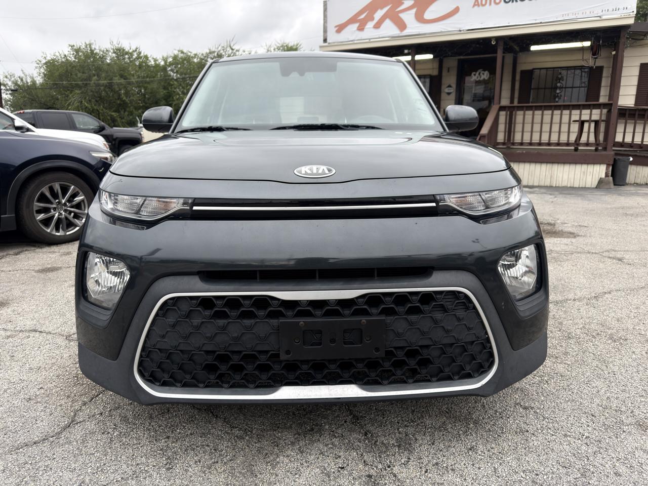 Kia Soul LX CVT 2021