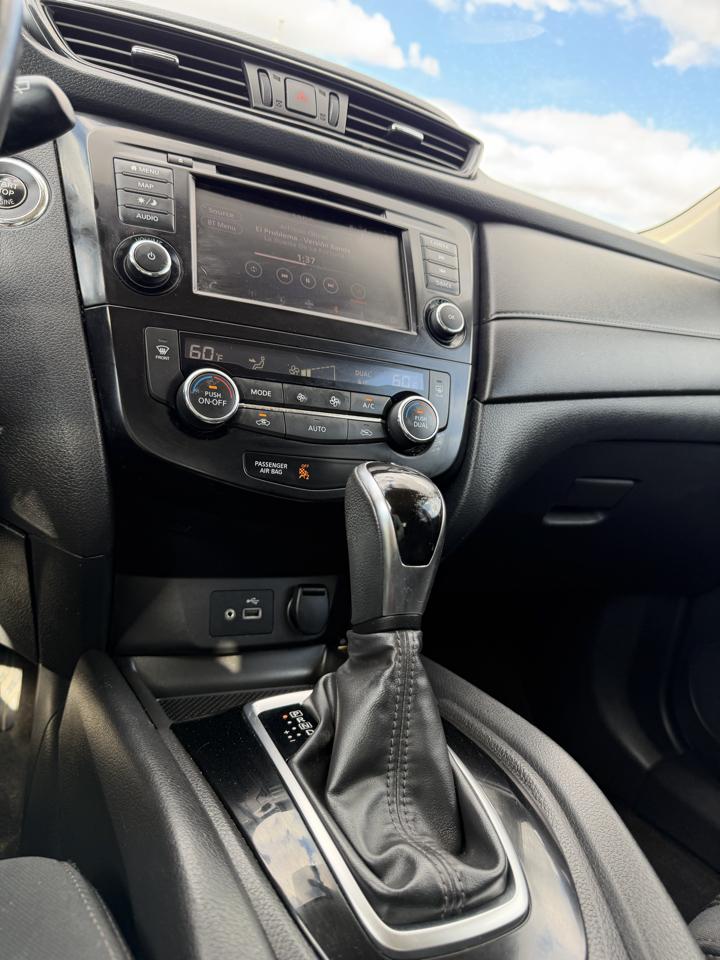 Nissan Rogue FWD SV *Limited Production* 2018