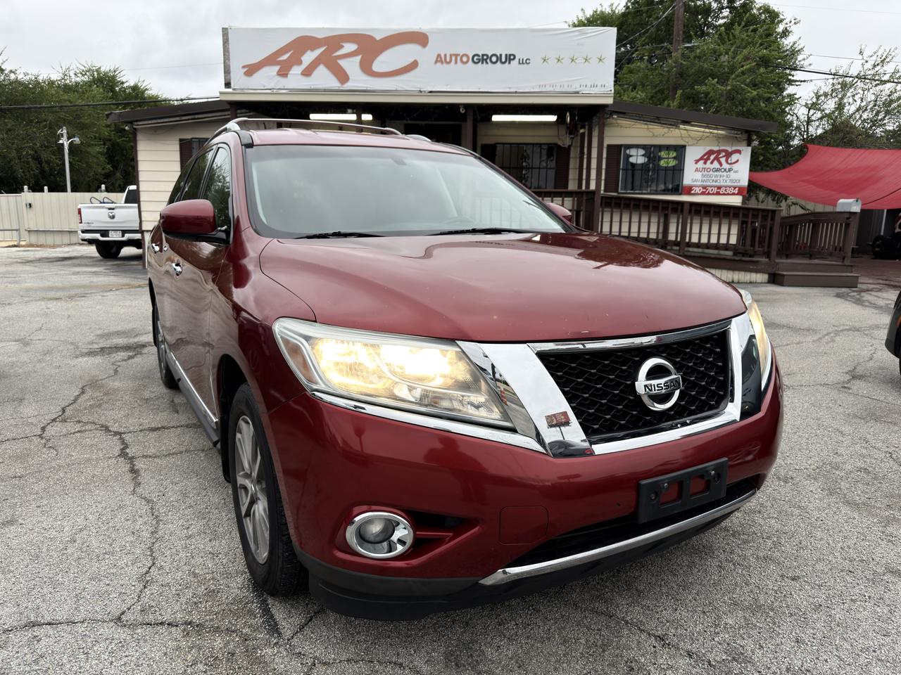 Nissan Pathfinder S 2WD 2014