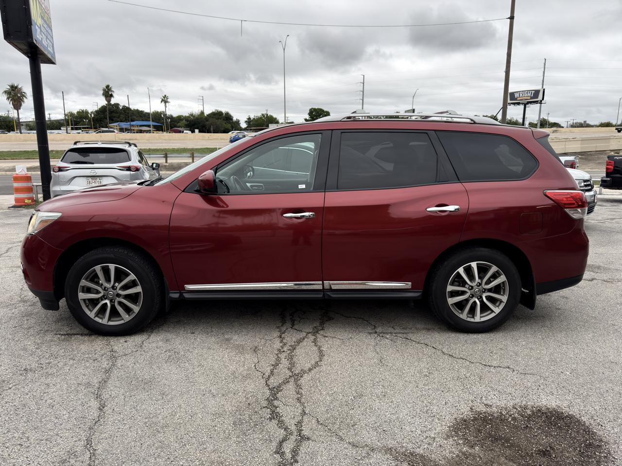 Nissan Pathfinder S 2WD 2014