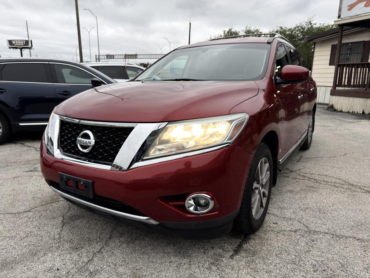 Nissan Pathfinder S 2WD 2014