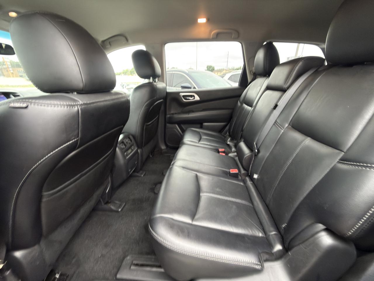 Nissan Pathfinder S 2WD 2014