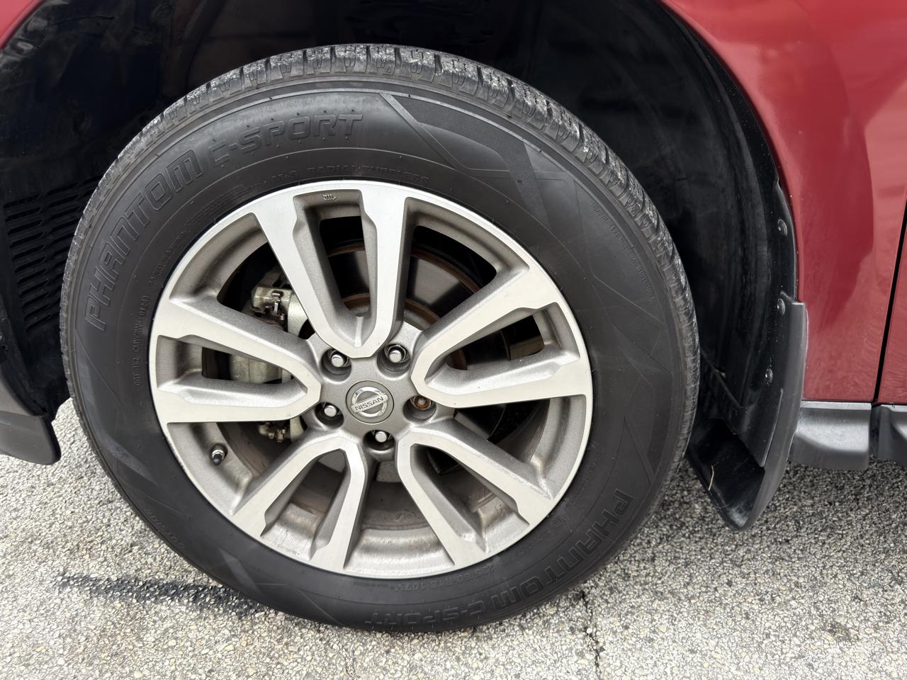 Nissan Pathfinder S 2WD 2014