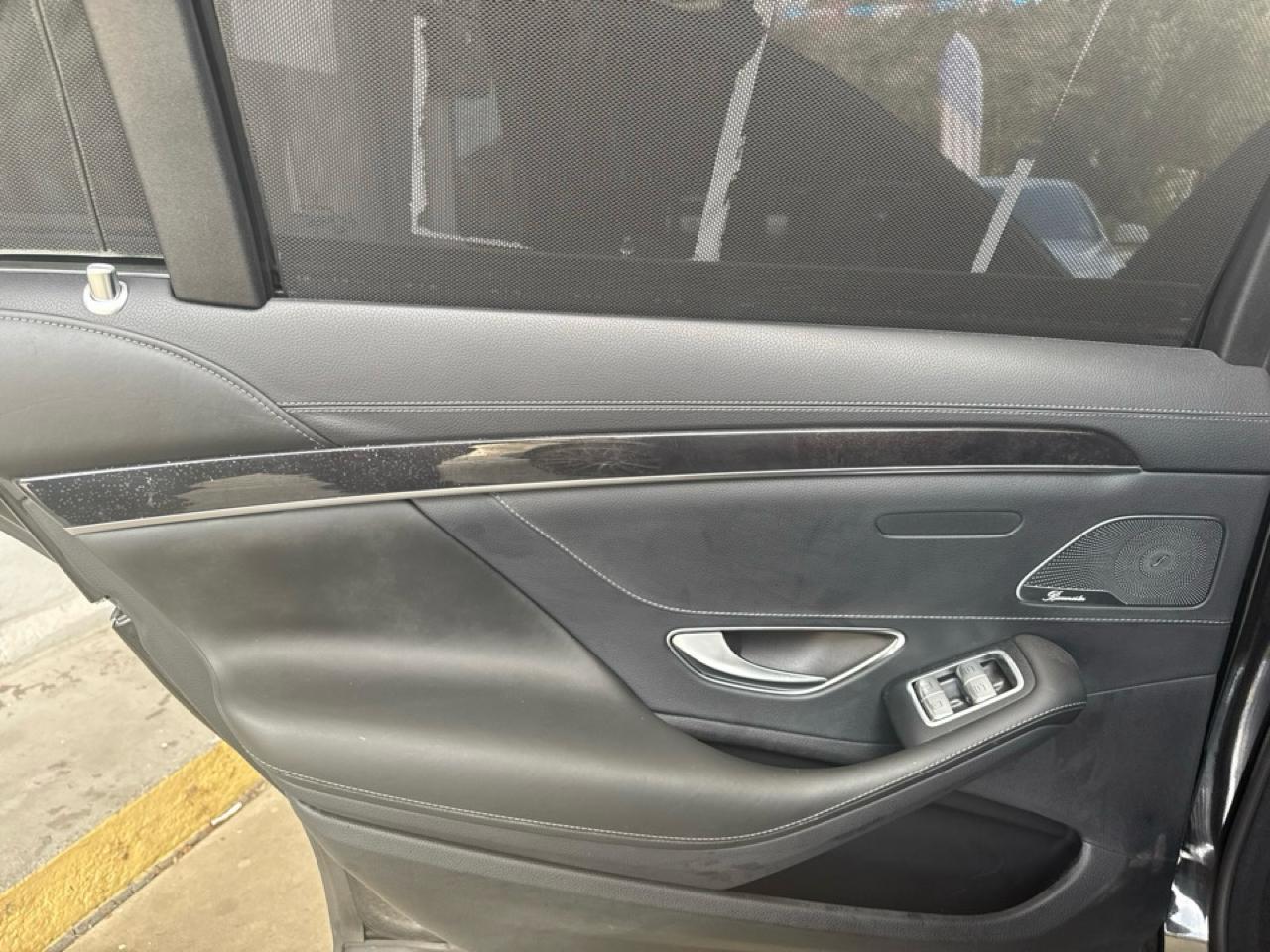 Mercedes-Benz S-Class S550 2015