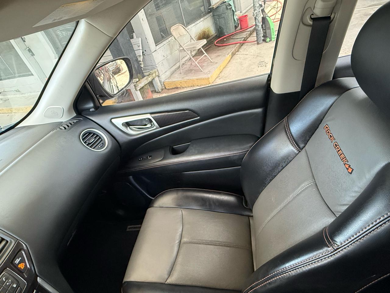 Nissan Pathfinder S 2WD 2019