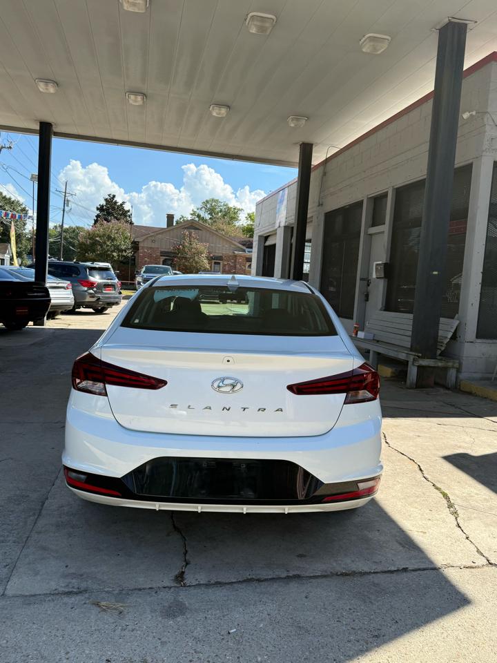 Hyundai Elantra Limited 2019