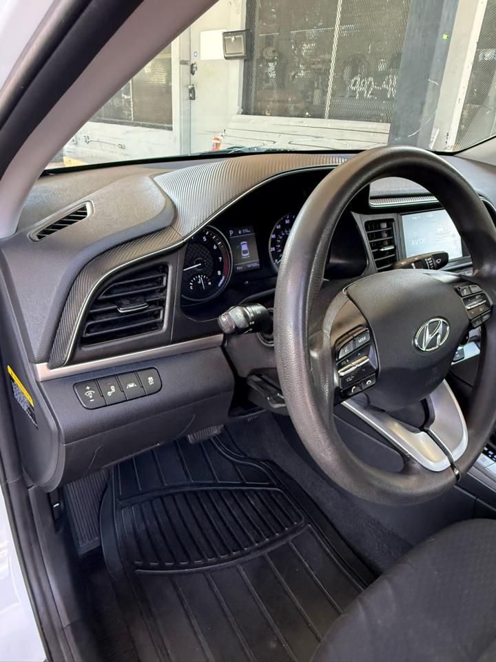 Hyundai Elantra Limited 2019
