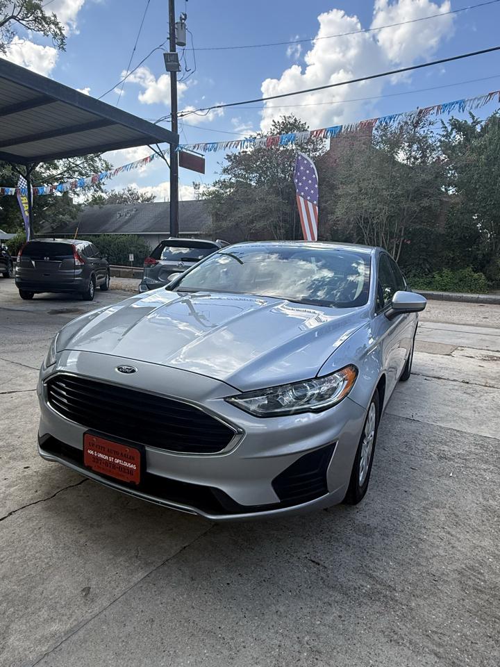 Ford Fusion S 2020