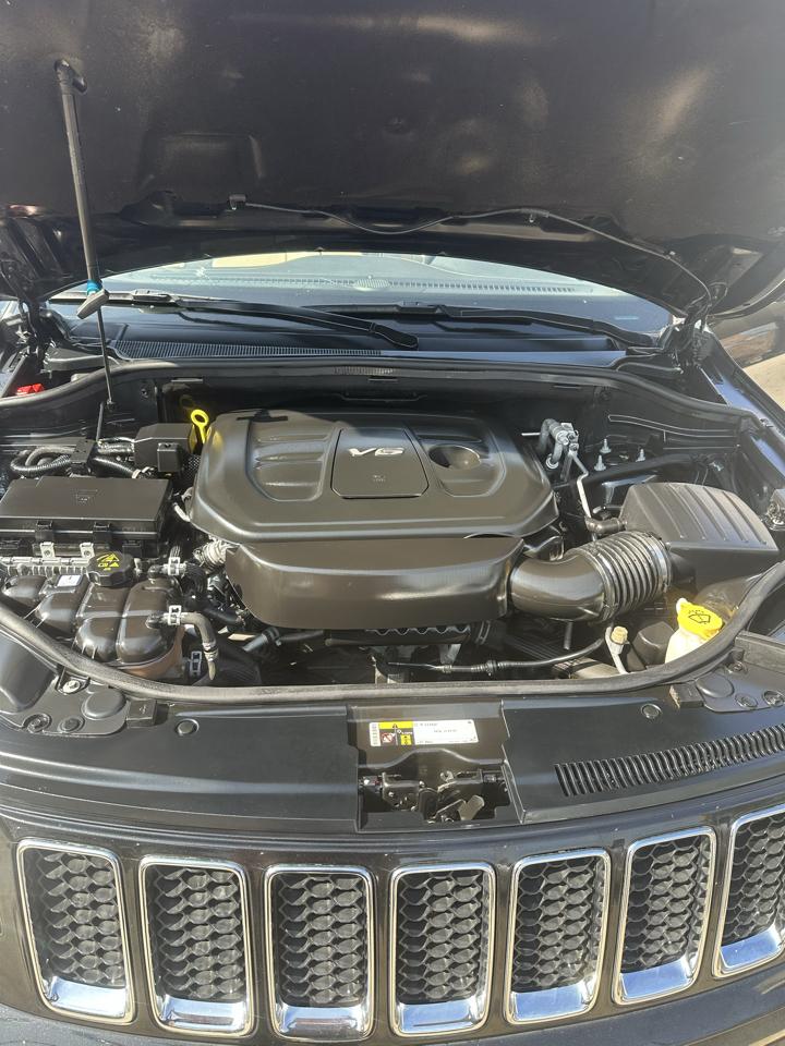 Jeep Grand Cherokee Overland 2WD 2016