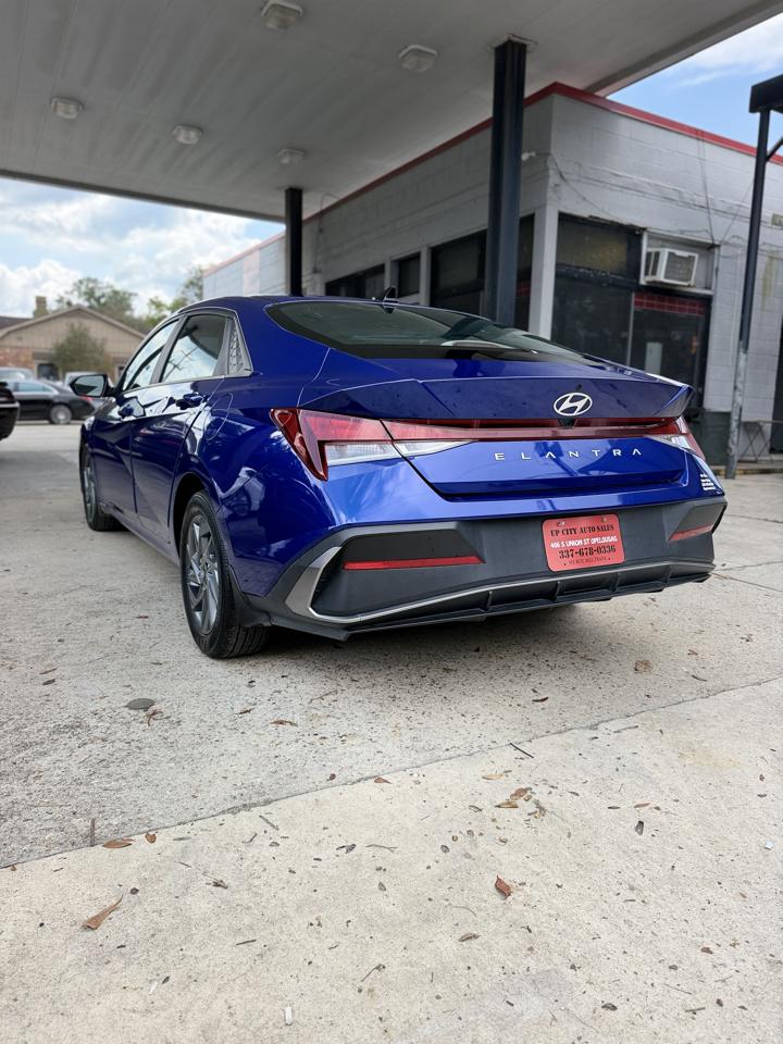 Hyundai Elantra SEL 2024