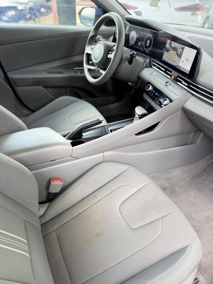 Hyundai Elantra SEL 2024