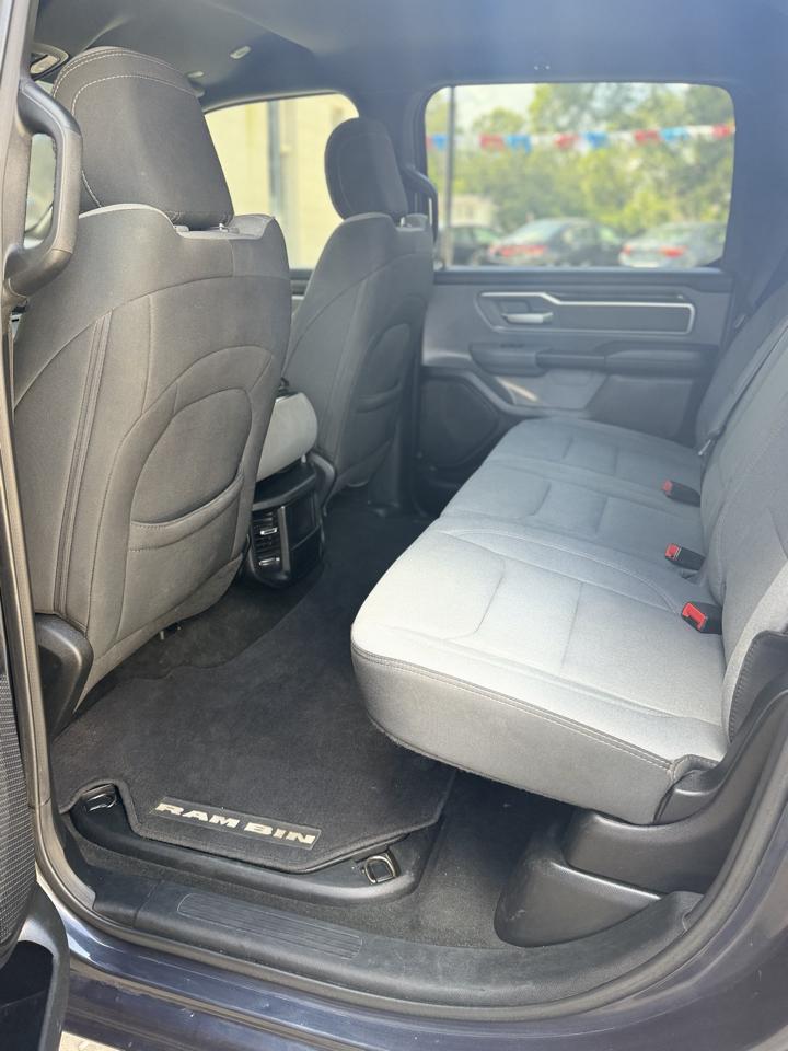 RAM 1500 Big Horn Crew Cab SWB 4WD 2021