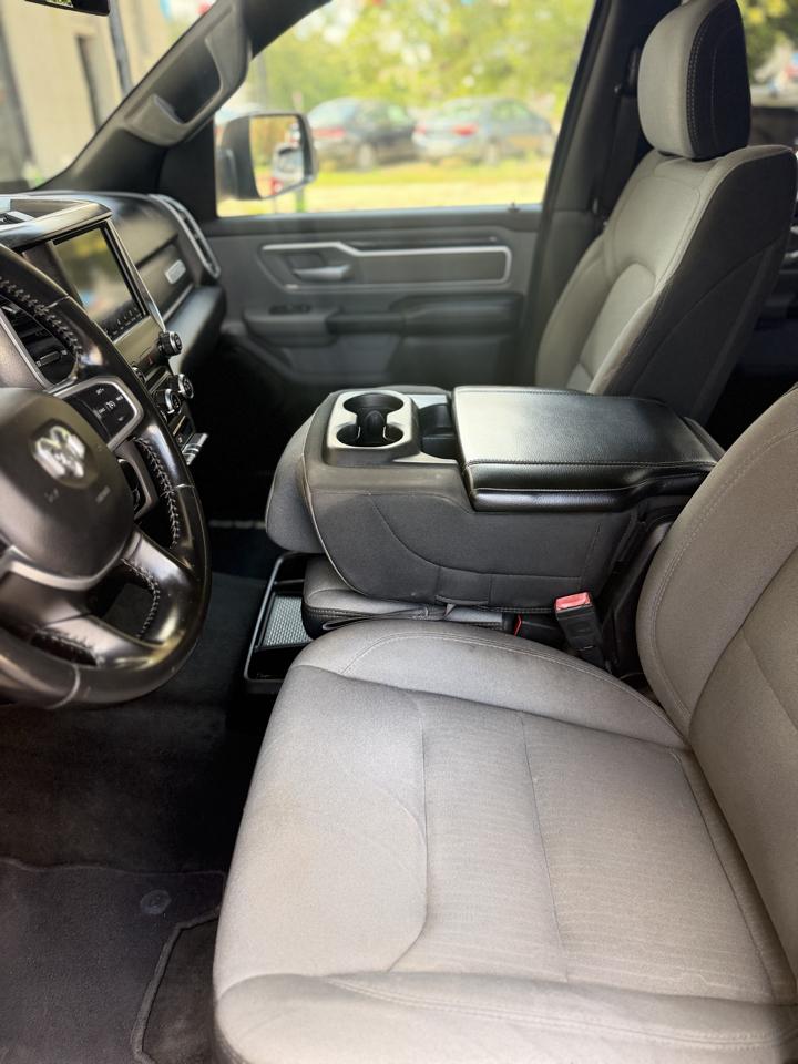 RAM 1500 Big Horn Crew Cab SWB 4WD 2021