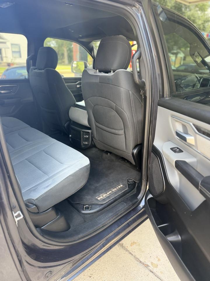 RAM 1500 Big Horn Crew Cab SWB 4WD 2021
