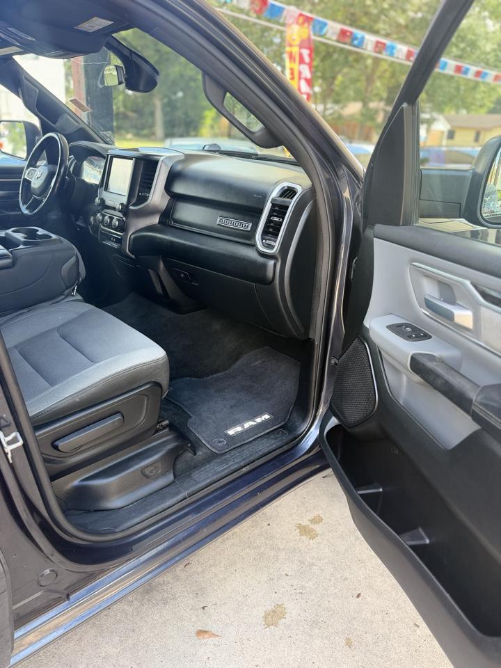 RAM 1500 Big Horn Crew Cab SWB 4WD 2021