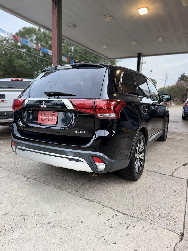 Mitsubishi Outlander SE 2WD 2019