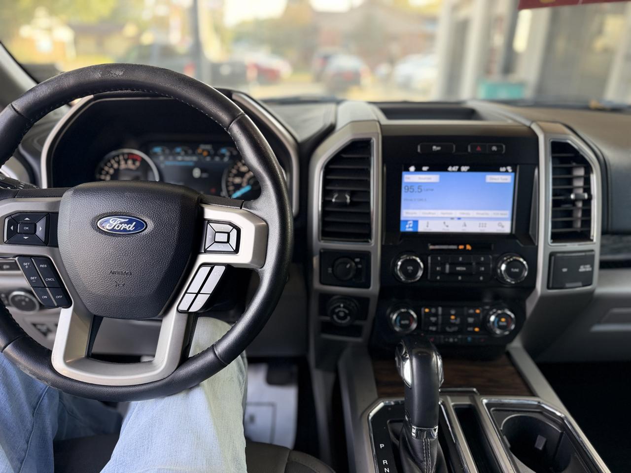 Ford F-150 Lariat 2019