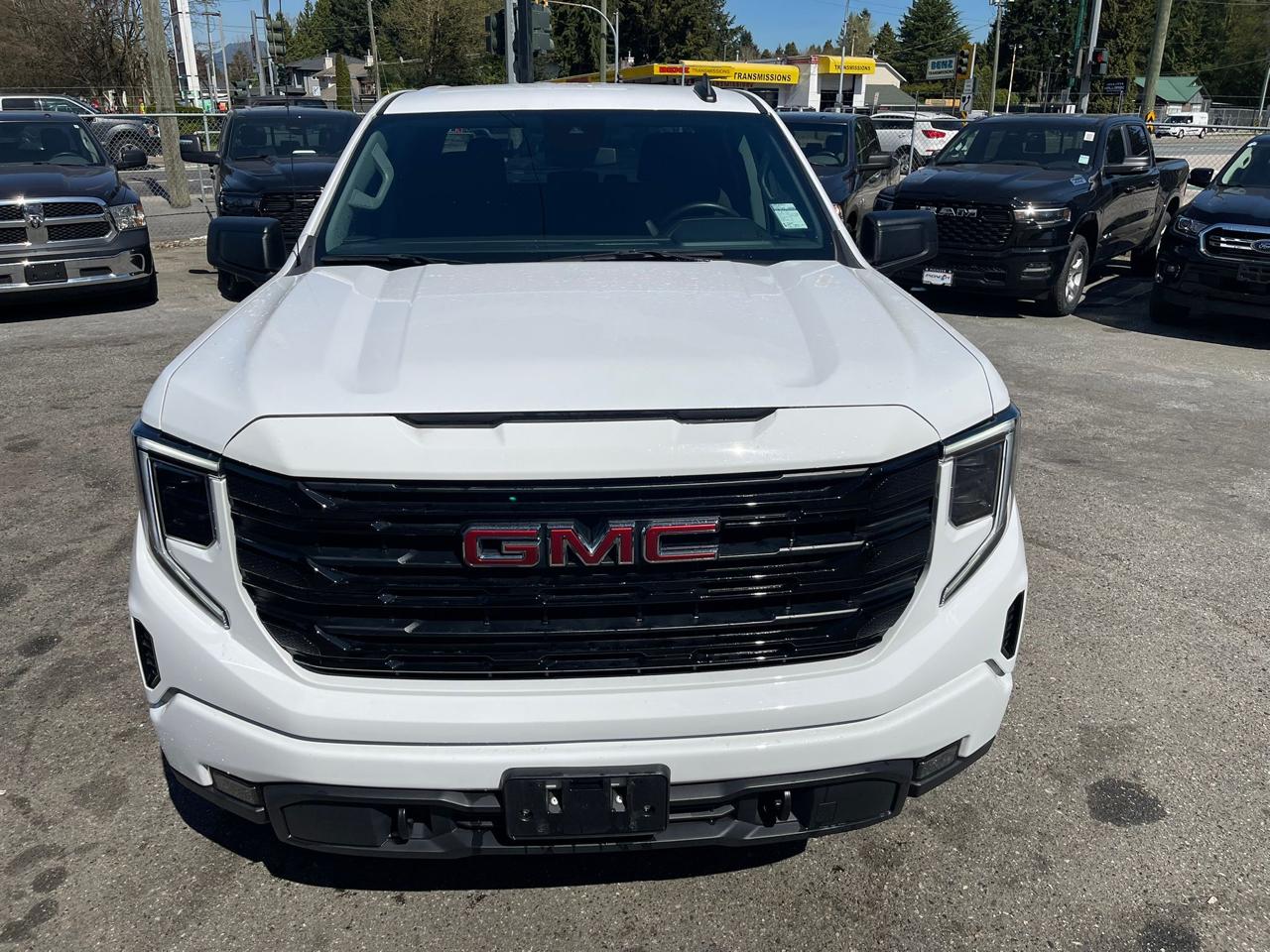 GMC Sierra 1500 4WD Crew Cab 147" Elevation 2024