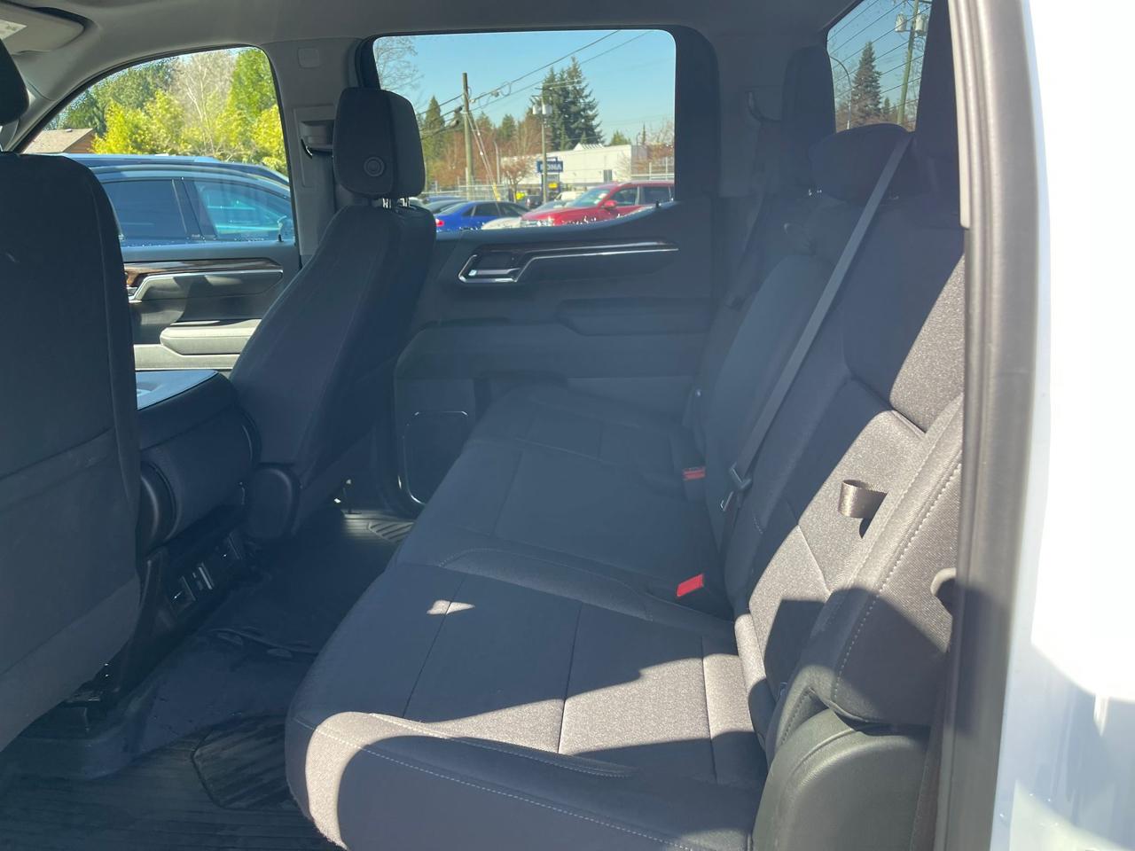 GMC Sierra 1500 4WD Crew Cab 147" Elevation 2024