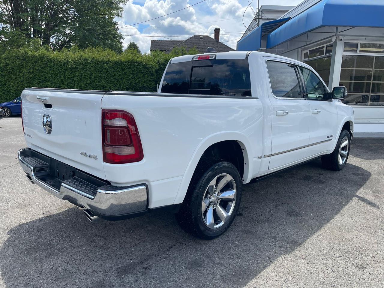 RAM 1500 Limited 4x4 Crew Cab 5'7" Box 2022