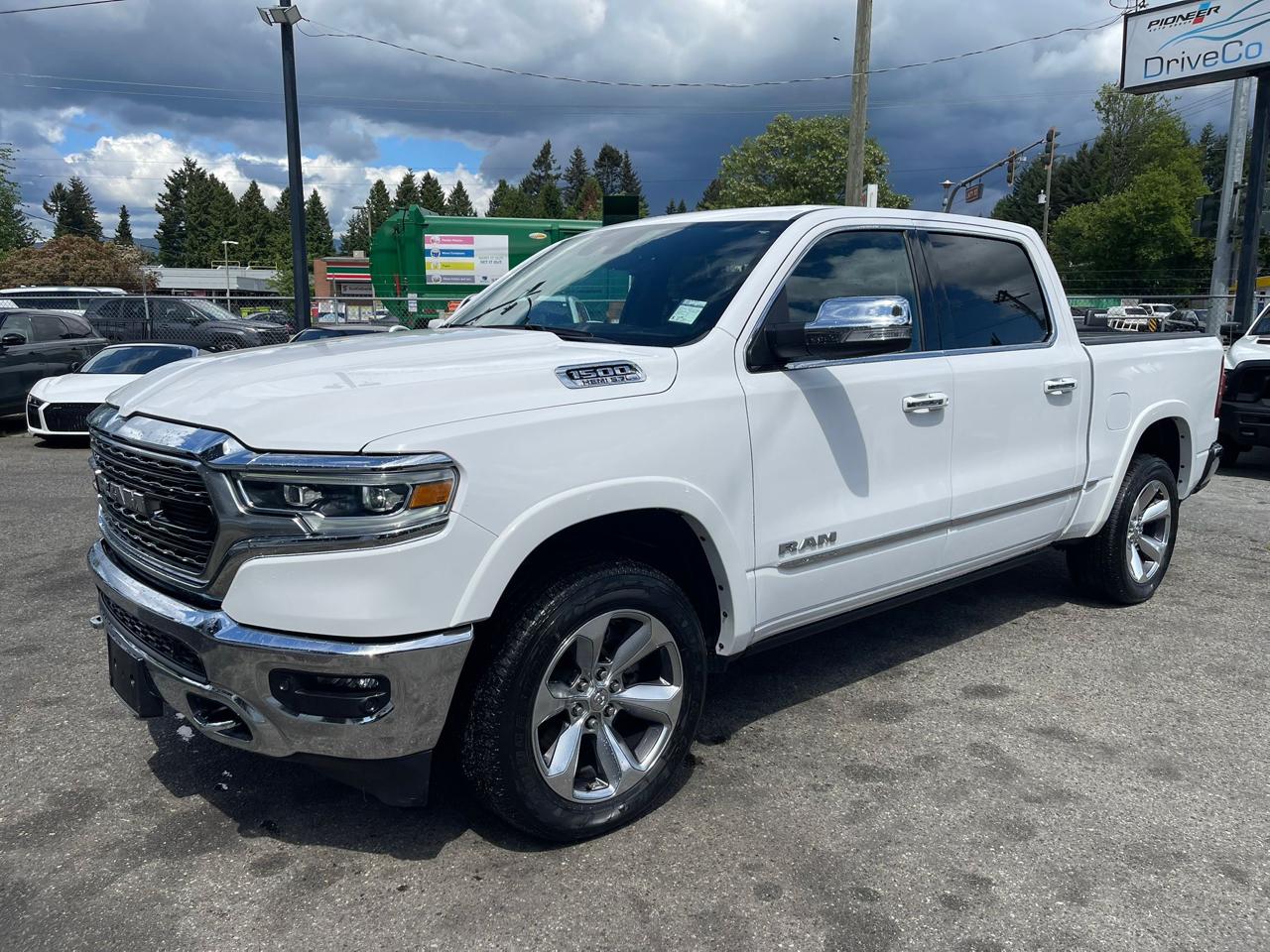 RAM 1500 Limited 4x4 Crew Cab 5'7" Box 2022