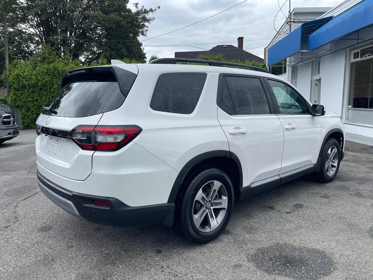 Honda Pilot EX-L+ AWD 2025