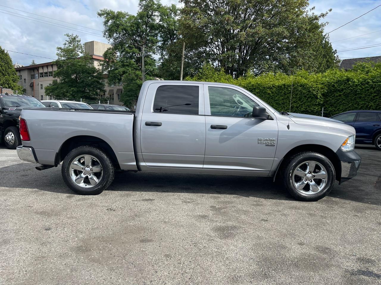 RAM 1500 Classic ST 4x4 Crew Cab 5'7" Box 2019
