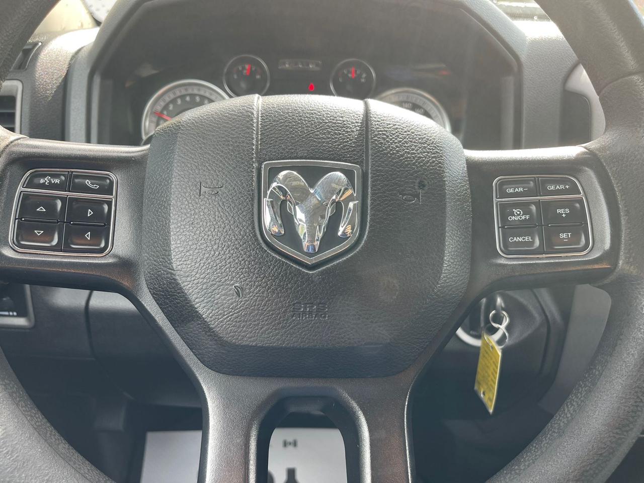 RAM 1500 Classic ST 4x4 Crew Cab 5'7" Box 2019