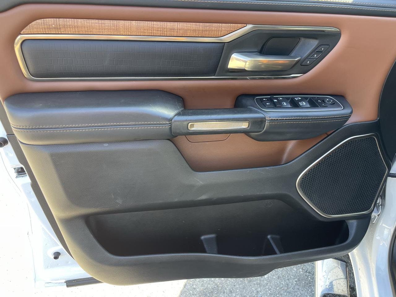 RAM 1500 Limited Longhorn 4x4 Crew Cab 5'7" Box 2022