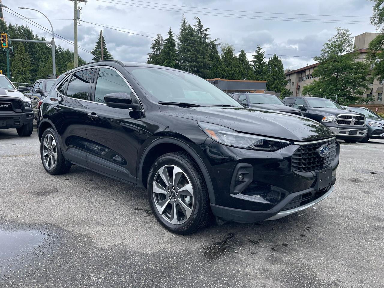2025 Ford Escape Platinum AWD