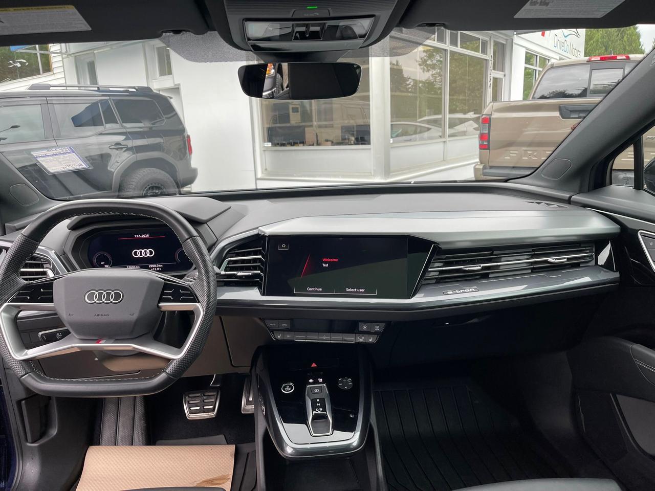 Audi Q4 e-tron Premium 55 quattro 2024