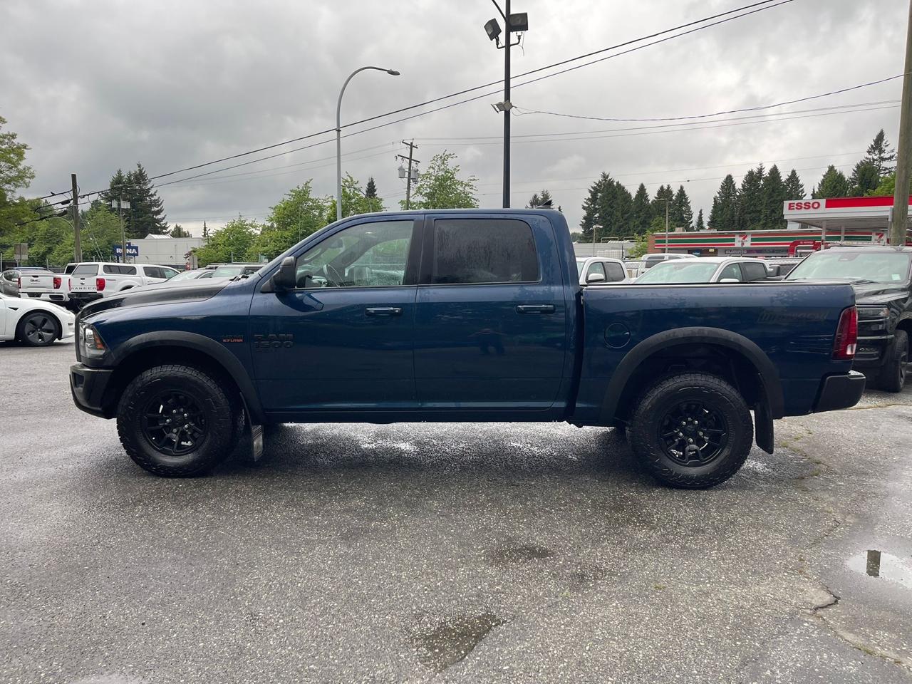 RAM 1500 Classic Warlock 4x4 Crew Cab 5'7" Box 2021