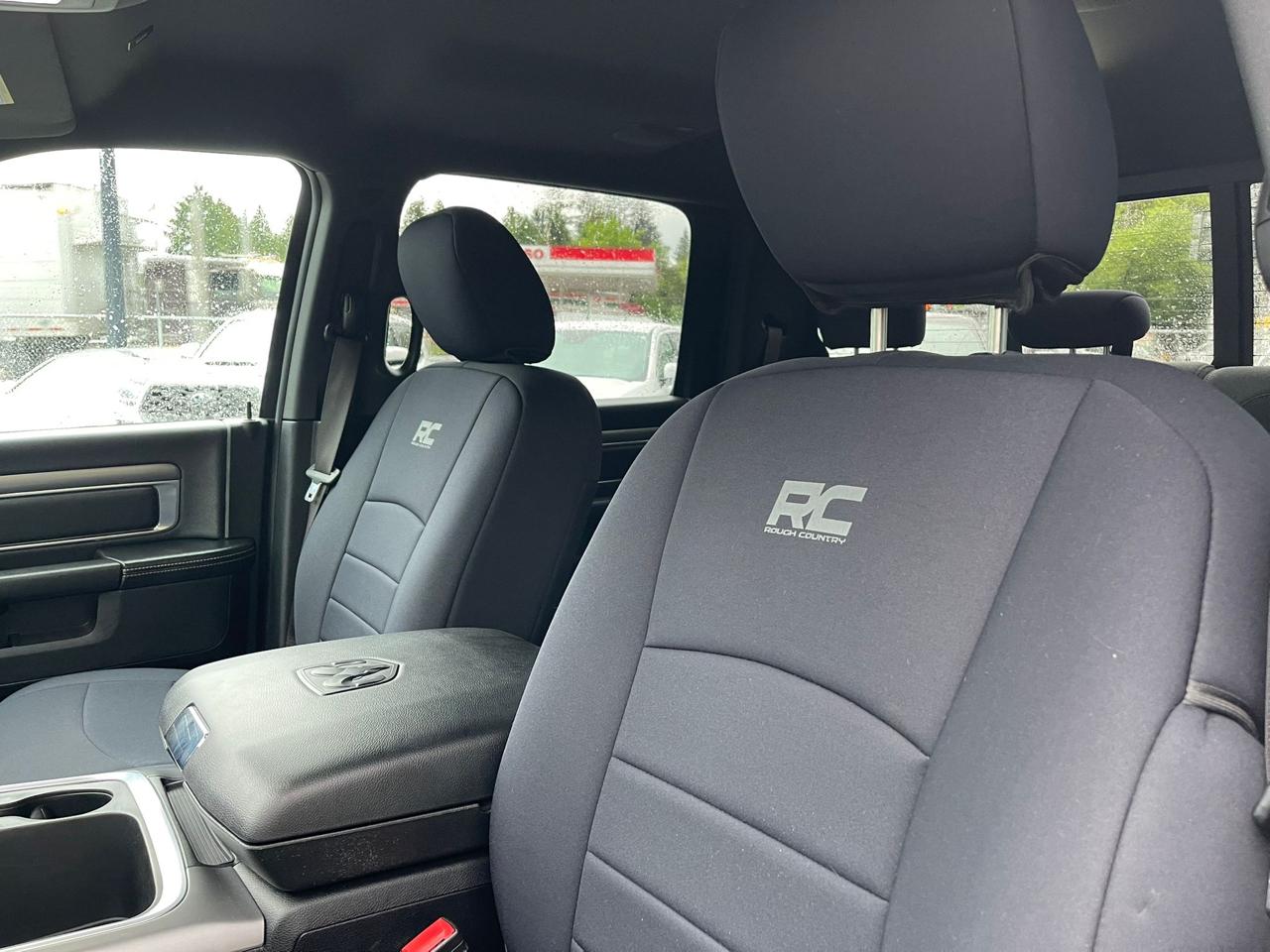 RAM 1500 Classic Warlock 4x4 Crew Cab 5'7" Box 2021