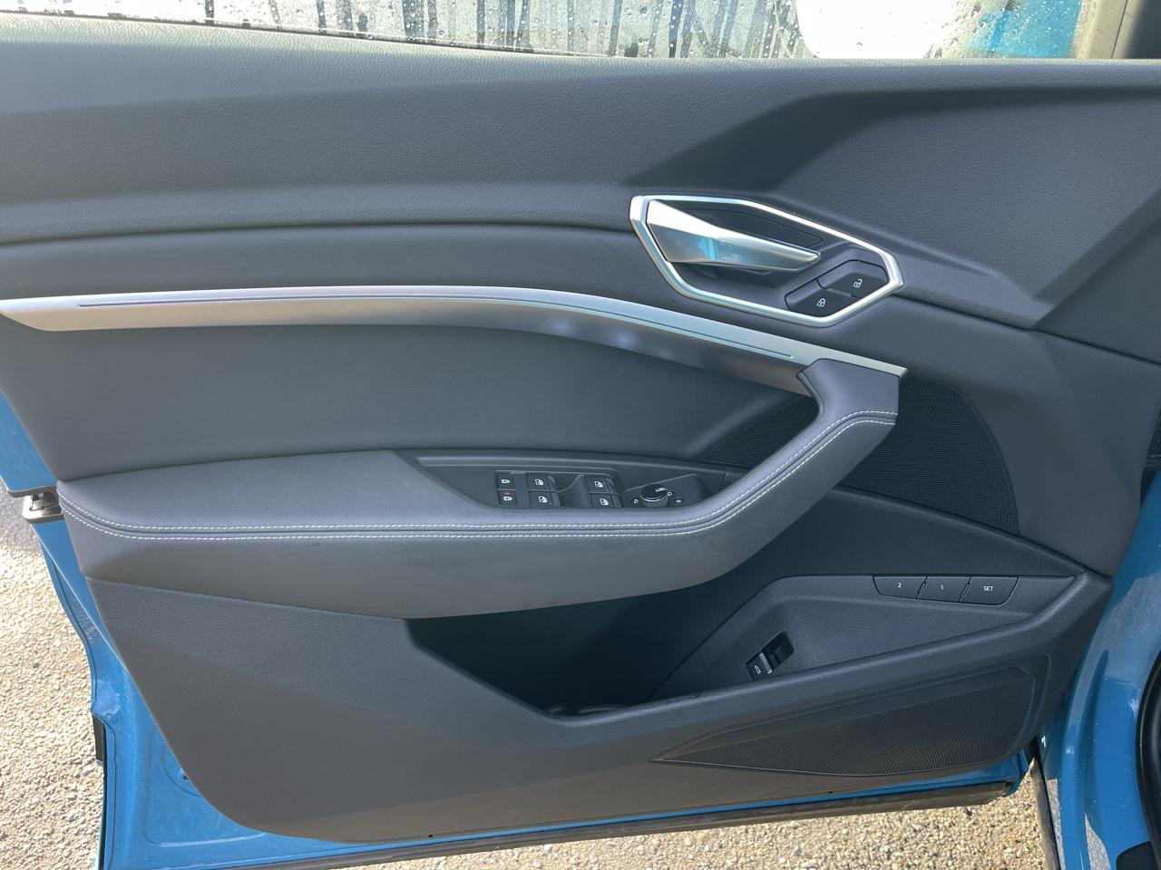 Audi E-Tron Progressiv quattro 2019